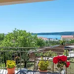 Apartment Cascades Trogir