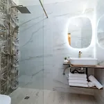 Apartment Cascades
