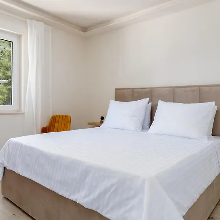 Apartment Luxury Cascades - Sea View & Private Covered Parking Trogir