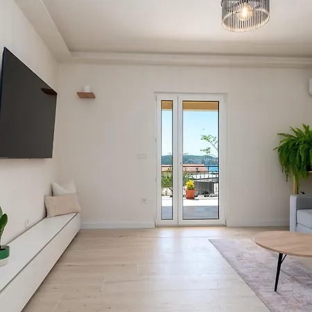 Apartment Luxury Cascades - Sea View & Private Covered Parking