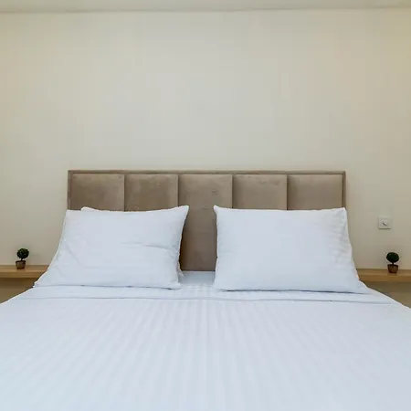 Luxury Cascades - Sea View & Private Covered Parking Apartment *