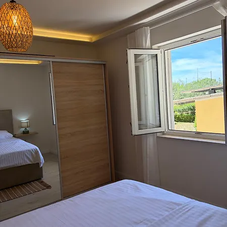 Luxury Cascades - Sea View & Private Covered Parking