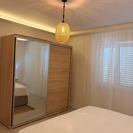 Luxury Cascades - Sea View & Private Covered Parking Apartment Trogir