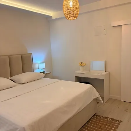 Apartment Luxury Cascades - Sea View & Private Covered Parking Trogir