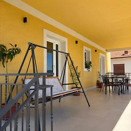 Apartment Luxury Cascades - Sea View & Private Covered Parking Trogir