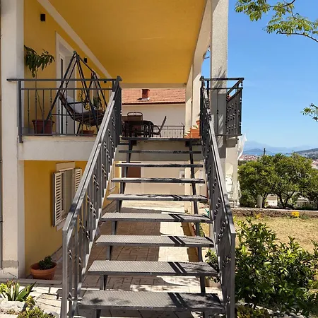 Apartment Luxury Cascades - Sea View & Private Covered Parking
